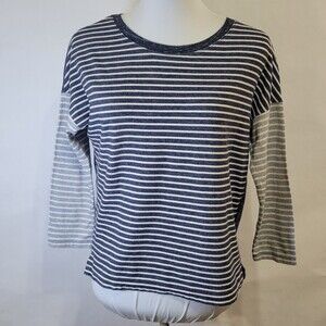 Old Navy blue gray striped 3/4 raglan sleeve t shirt XS